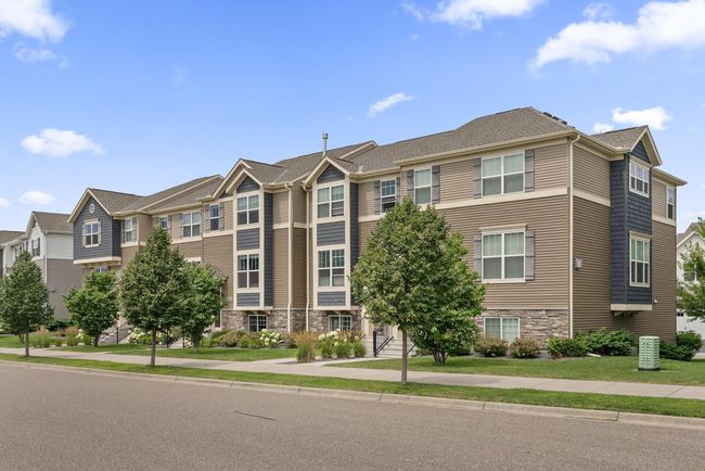 8113 Central Park Way N, Townhouse with 3 bedrooms, 4 bathrooms and null parking in Maple Grove MN | Image 42