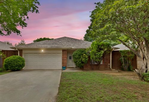 299 Boliver Ave, Lake Dallas, TX, 75065-2613 | Card Image