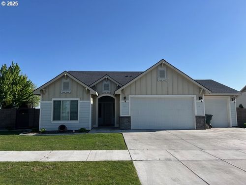 101 Rome St, Boardman, OR, 97818-8094 | Card Image