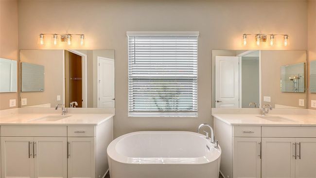 21205 Holmes Cir, House other with 4 bedrooms, 3 bathrooms and null parking in Venice FL | Image 24