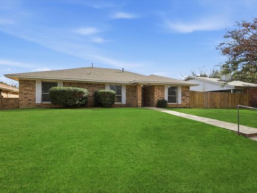 625 Reno St, Lewisville, TX, 75077-2720 | Card Image