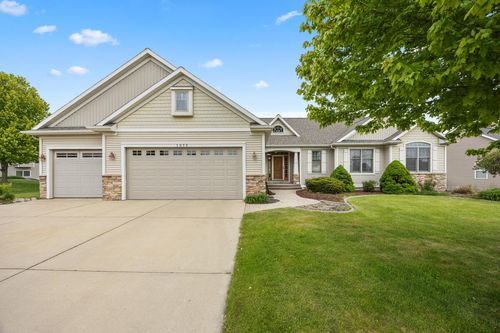 1815 Planters Row Dr Sw, Byron Center, MI, 49315-8177 | Card Image