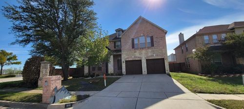 610 Port Royale Way, Euless, TX, 76039-3896 | Card Image