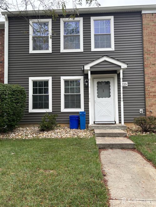 225 Constitution Cir, North Brunswick, NJ, 08902-3516 | Card Image