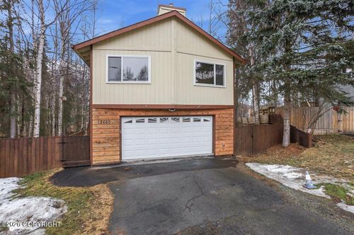 18660 Kings Point Cir, Eagle River, AK, 99577-8551 | Card Image
