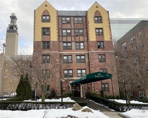 4c-42 Barker Ave, White Plains, NY, 10601-1620 | Card Image