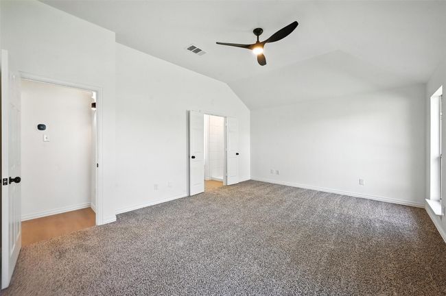 713 Madeline Ct, House other with 3 bedrooms, 2 bathrooms and null parking in Azle TX | Image 13