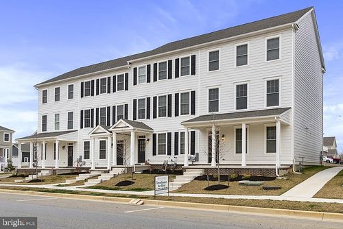 957 Lorewood Grove Rd, MIDDLETOWN, DE, 19709-9751 | Card Image