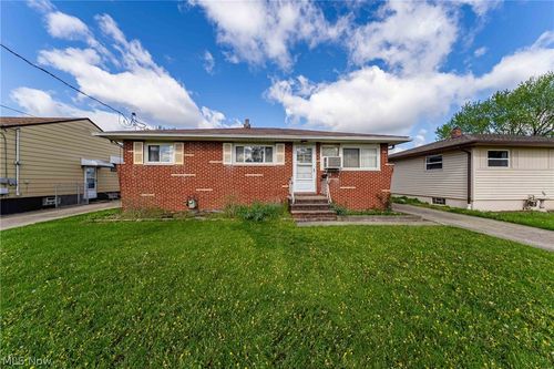 5884 Michael Drive, Brook Park, OH, 44142 | Card Image