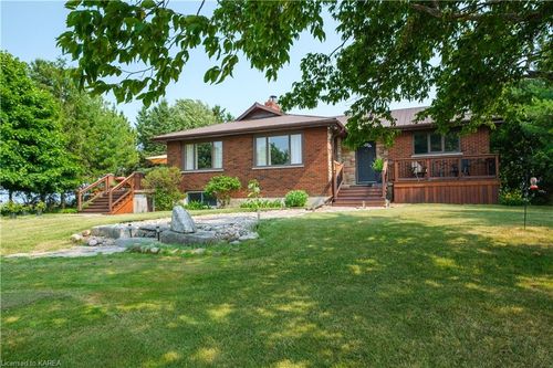 965 Baseline Rd, Wolfe Island, ON, K0H2Y0 | Card Image