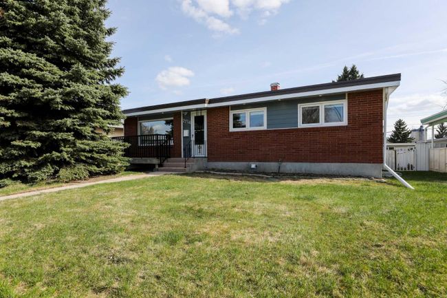 2714 6 A Avenue N, Home with 4 bedrooms, 2 bathrooms and 3 parking in Lethbridge AB | Image 1