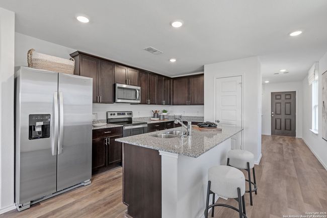 1552 Golden Wheat, House other with 3 bedrooms, 2 bathrooms and null parking in New Braunfels TX | Image 5