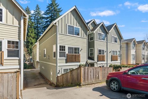 c-13718 N Midvale Avenue, Seattle, WA, 98133 | Card Image