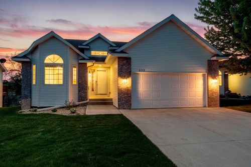 333 25th Ln Se, Cambridge, MN, 55008-7122 | Card Image