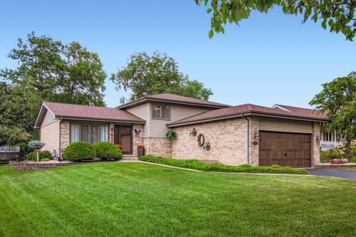 1220 E Wellwood Dr, Lockport, IL, 60441-3377 | Card Image