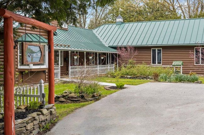 22 Vics Crossing Rd, House other with 6 bedrooms, 4 bathrooms and null parking in Franklin VT | Image 6