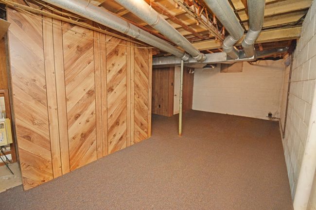 219 S Coolidge St, House other with 3 bedrooms, 2 bathrooms and 2 parking in Normal IL | Image 38