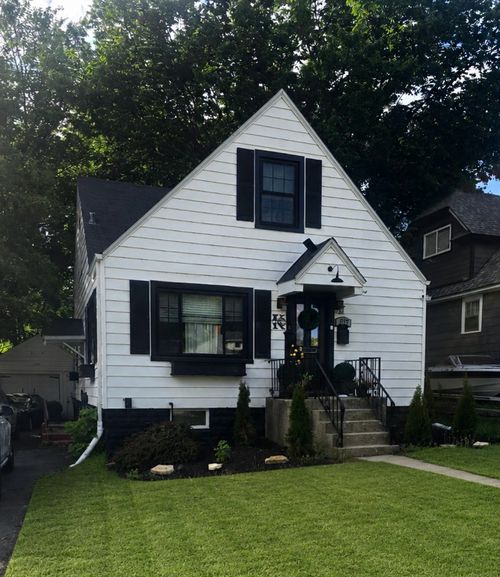 813 W Park Ave, Joliet, IL, 60436-2030 | Card Image