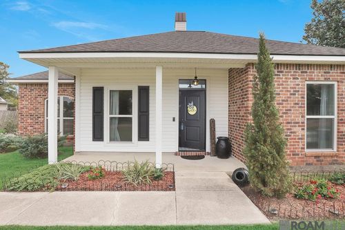 7675 Elmwood Dr, Denham Springs, LA, 70706-2903 | Card Image