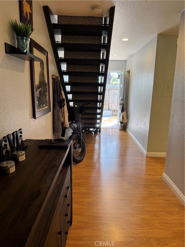 4 - 1036 Sea Breeze Dr, Townhouse with 2 bedrooms, 2 bathrooms and 2 parking in Costa Mesa CA | Image 9