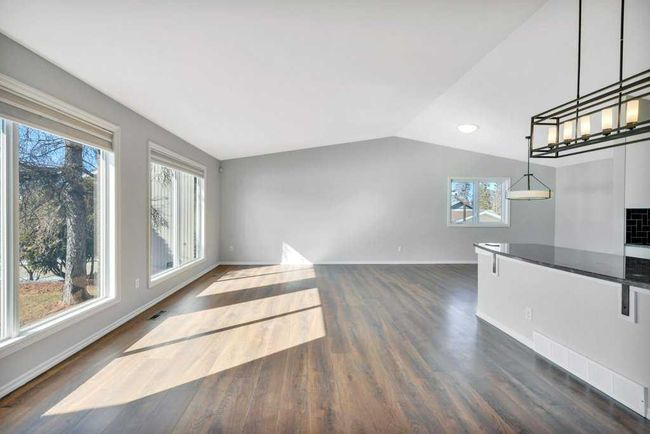 7 Goodacre Close, House other with 4 bedrooms, 4 bathrooms and 4 parking in Red Deer AB | Image 5