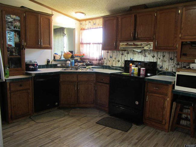 31 Ramseier Loop, House attached with 3 bedrooms, 2 bathrooms and null parking in Douglas WY | Image 6