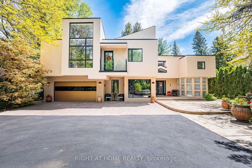 1 Friars Lane, Etobicoke, ON, M9A1T6 | Card Image