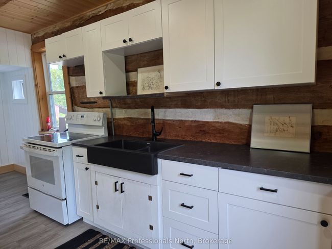 1537 Tulip Rd, House other with 2 bedrooms, 1 bathrooms and 4 parking in Algonquin Highlands ON | Image 12
