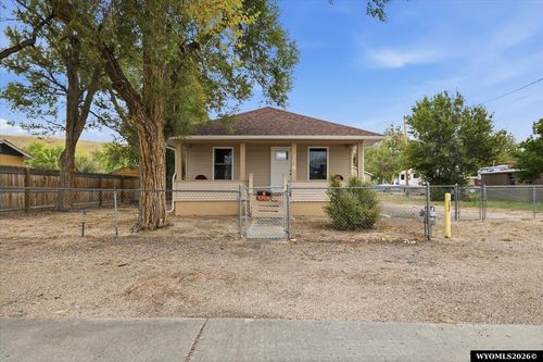 206 E M St, Casper, WY, 82601-1028 | Card Image