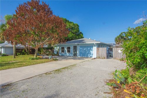 1545 Highland Ave, Vero Beach, FL, 32960-3662 | Card Image
