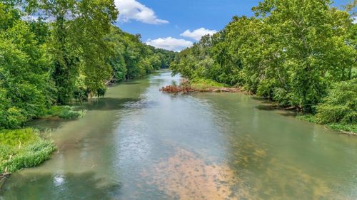 1076 Highway 13 N, Lobelville, TN, 37097-4930 | Card Image