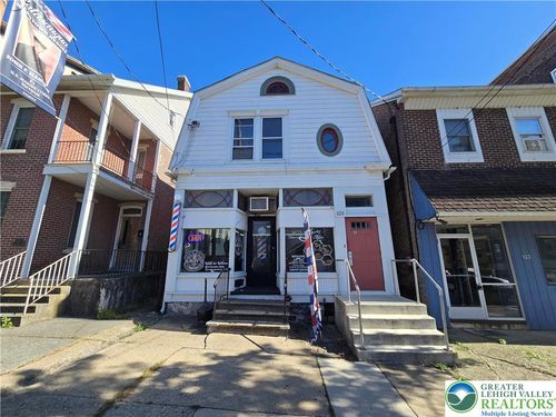125 Bridge St, CATASAUQUA, PA, 18032-2570 | Card Image
