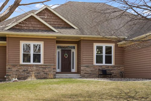 1929 Woodcrest Dr Ne, Owatonna, MN, 55060-6247 | Card Image