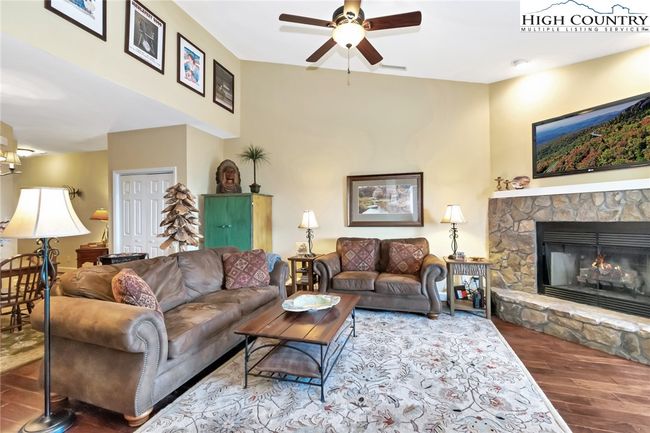304 - 150 Prudden Ln, Condo with 2 bedrooms, 2 bathrooms and null parking in Blowing Rock NC | Image 20