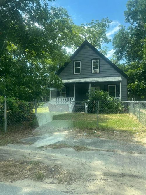 405 Whaley St, Orangeburg, SC, 29115-6842 | Card Image