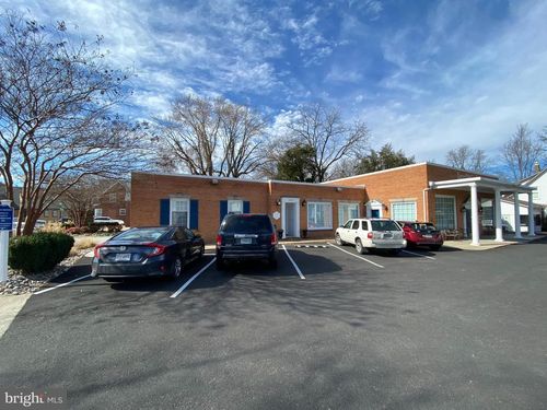 9326 Main St, Manassas, VA, 20110-5115 | Card Image