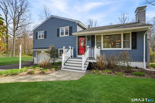 50 Benson Dr, Danbury, CT, 06810-7231 | Card Image