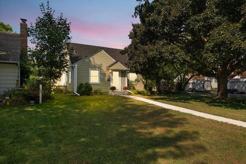3950 Brunswick Ave S, Saint Louis Park, MN, 55416-2722 | Card Image