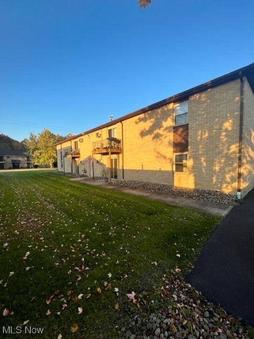 apt-6-271 Folsom St Nw, Warren, OH, 44483-1957 | Card Image