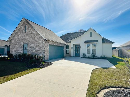 39177 High Creek Dr, Gonzales, LA, 70737-7285 | Card Image