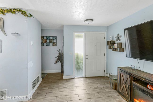 Foyer | Image 12
