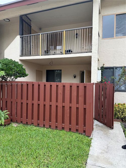 c6-7901 Southgate Blvd, North Lauderdale, FL, 33068-1136 | Card Image