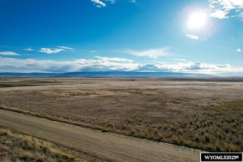 7750 Barbed Wire Way, Casper, WY, 82601-7745 | Card Image