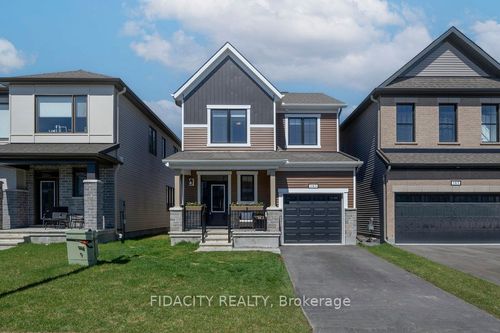 183 Yearling Cir, Richmond, ON, K0A2Z0 | Card Image