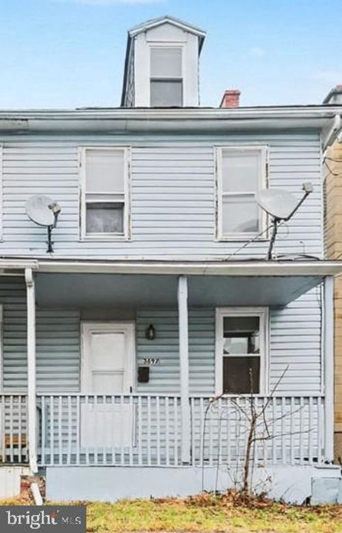 369 S 2nd St, STEELTON, PA, 17113-2524 | Card Image