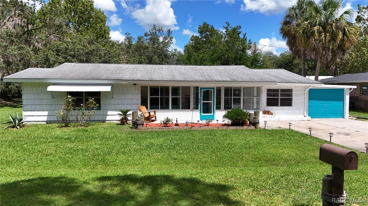 12th St, Crystal River, FL 34428