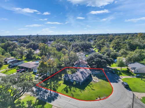 1009 Ruby Ln, Orange, TX, 77630-2565 | Card Image