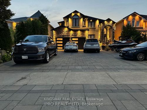 {{alt}} | Card Image