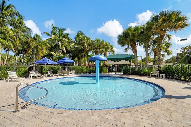 251 Saratoga Blvd E, House other with 4 bedrooms, 3 bathrooms and null parking in Royal Palm Beach FL | Image 65