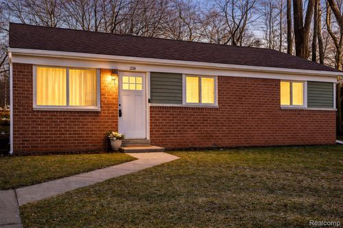 2200 Marston Drive N, Waterford Charter Township, MI, 48327 | Card Image